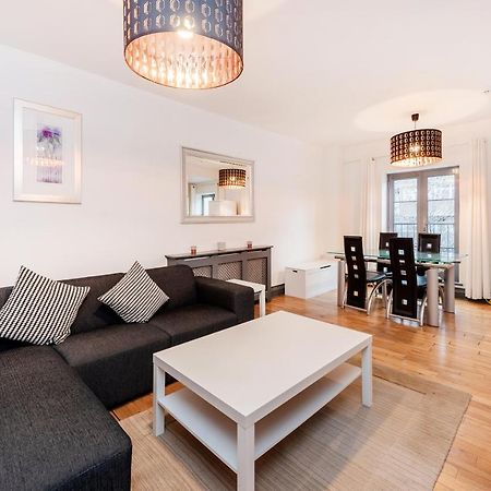 Cave Apartments Лондон Экстерьер фото