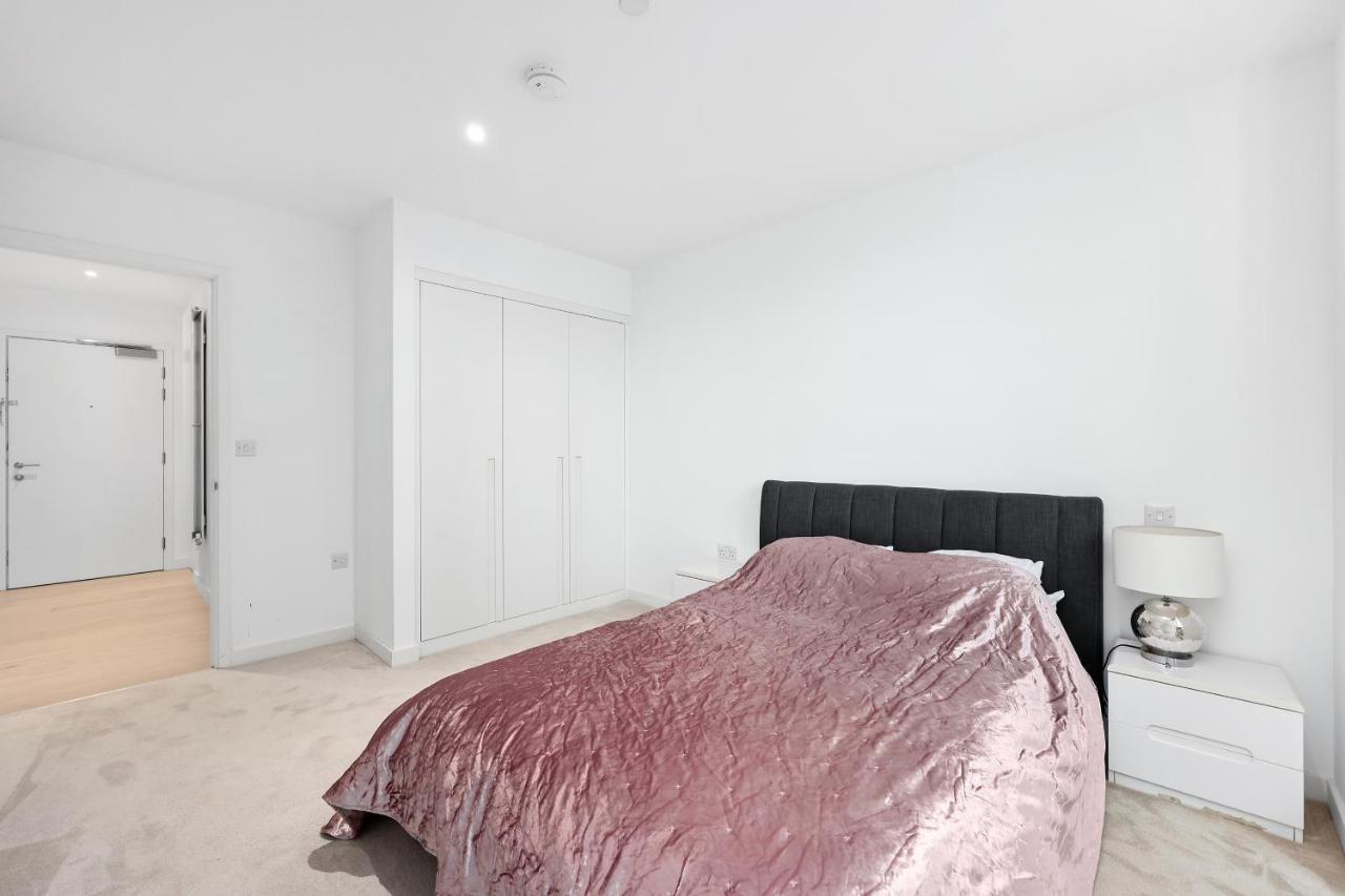 Cave Apartments Лондон Экстерьер фото