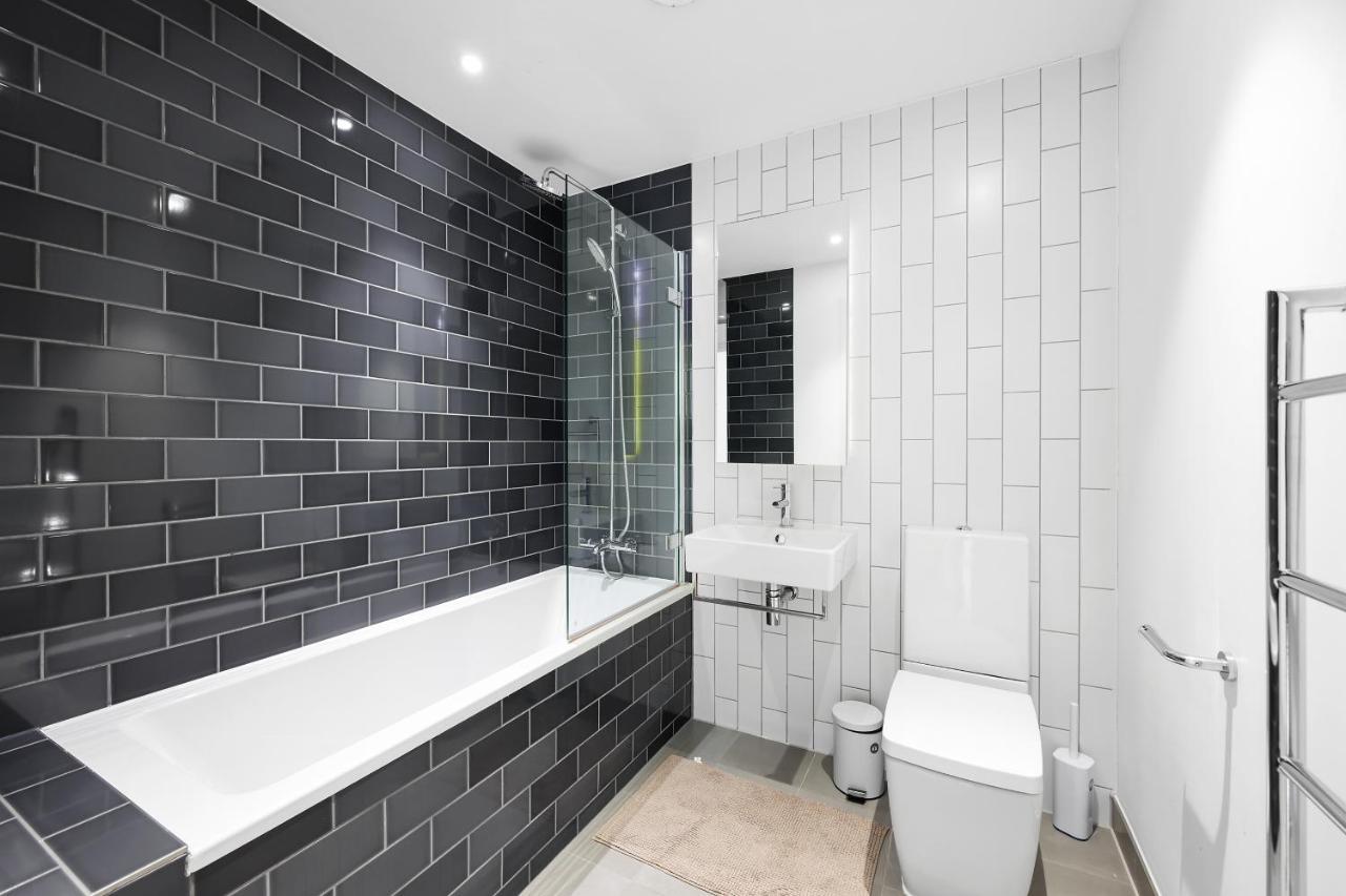 Cave Apartments Лондон Экстерьер фото