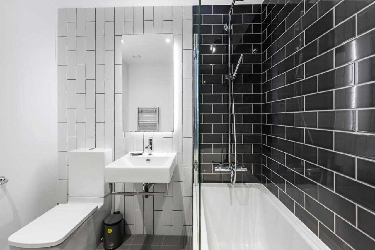Cave Apartments Лондон Экстерьер фото
