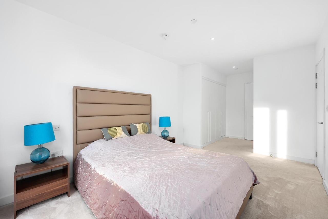 Cave Apartments Лондон Экстерьер фото